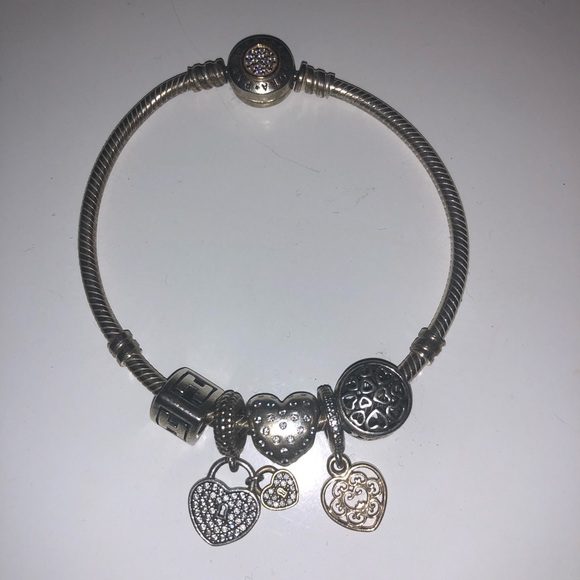 Pandora bracelet and charms - Picture 1 of 2
